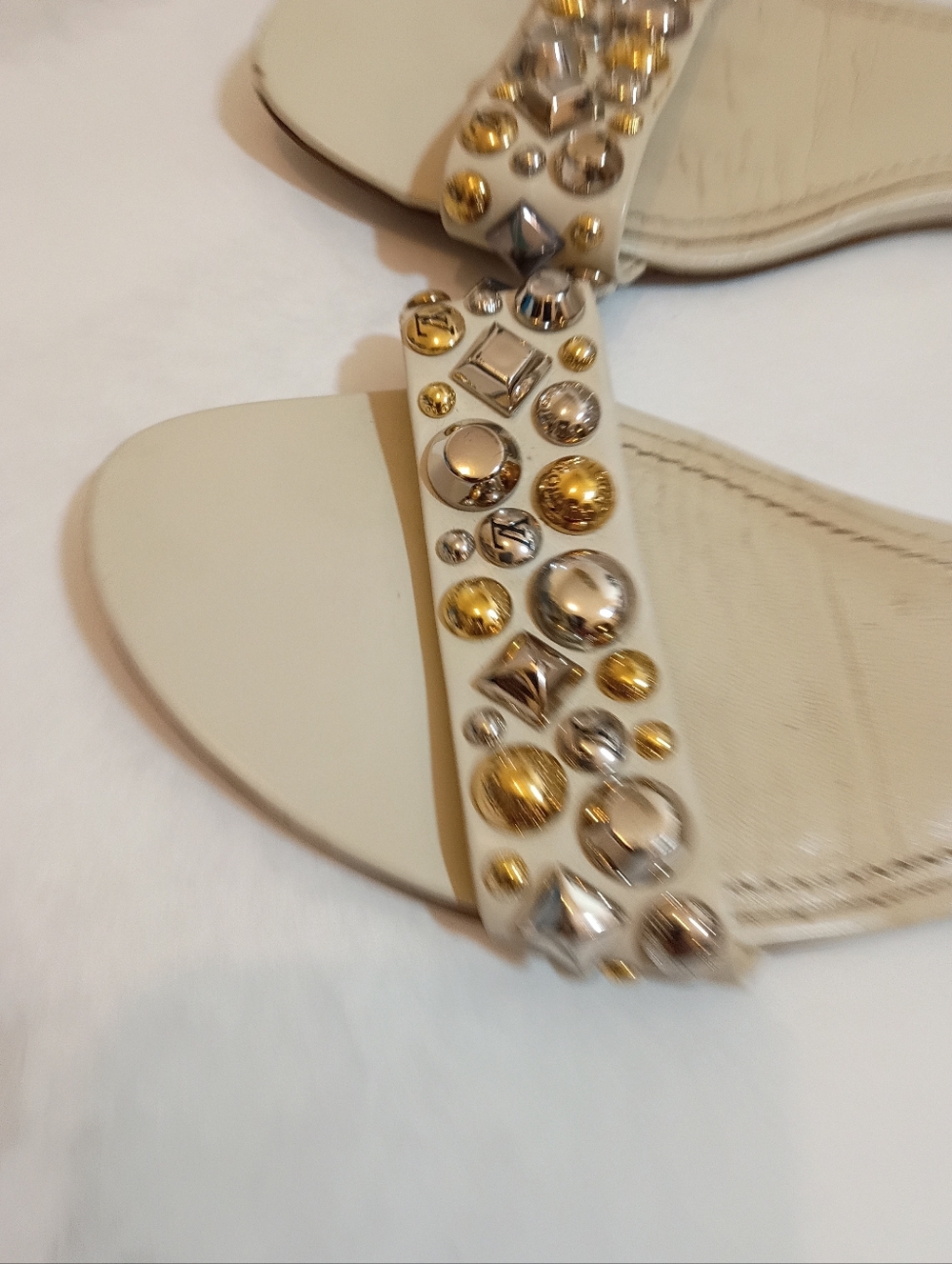 Louis Vuitton studded Luxury Women's sandals Logo Size 40 - Picture 8 of 16